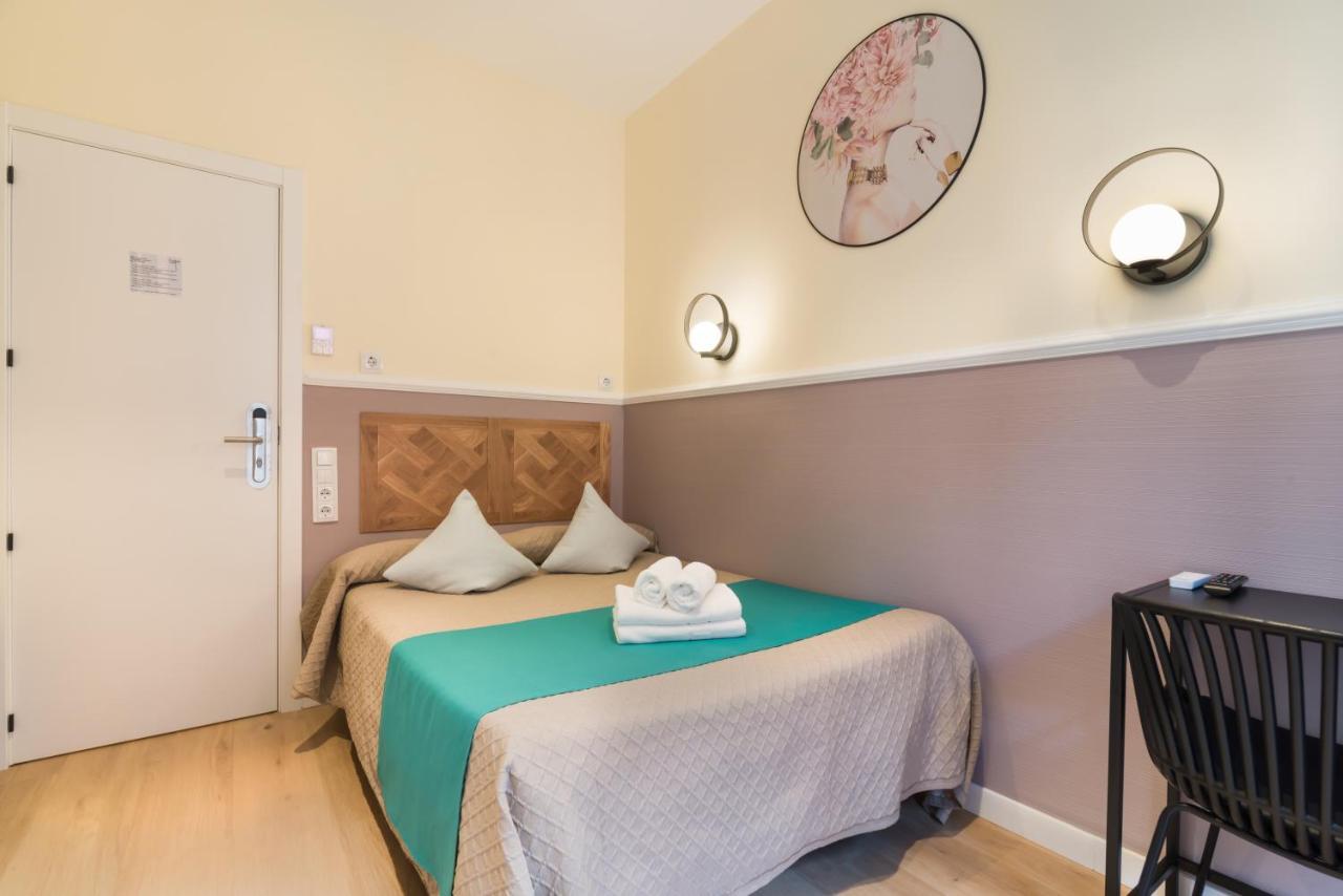 Hostal Bermejo *